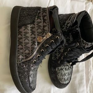 Michael Kors Skyla Kids Booties